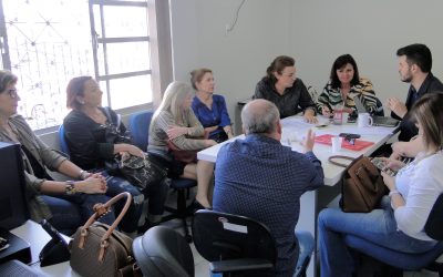 Sindalesc recebe grupo de servidores aposentados