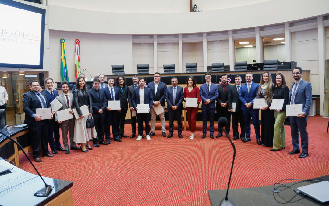 Cerimônia de posse de mais 23 servidores públicos na Alesc